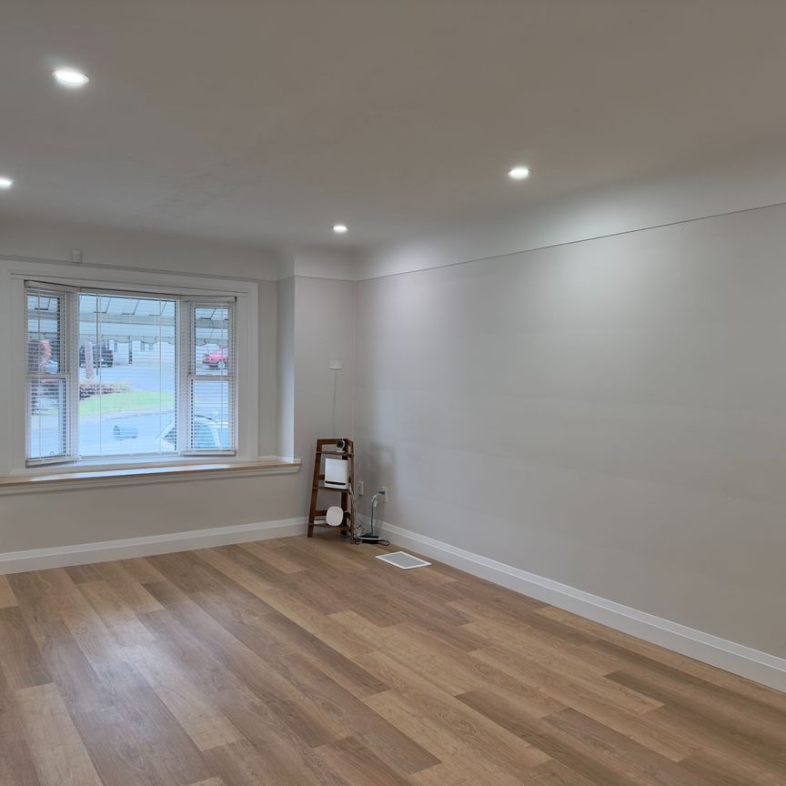 For Lease - 232 Rodgers Road, Hamilton, Ontario - Photo 1