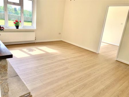 4 bedroom bungalow to rent - Photo 4