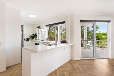 Amazing 3 Bedroom Unit &vert; Furnished or Unfurnished &vert; &dollar;1&comma;150 Per Week - Photo 3