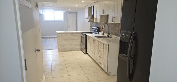 For Lease - 43 Woodlawn Avenue Unit# Basement, Brantford, Ontario - Photo 1