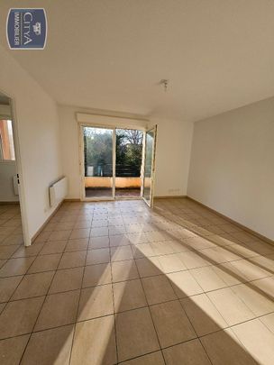 Location Appartement 2 pièces 43m² GALGON 33133 - Photo 1