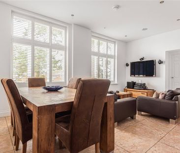 3 bedroom apartment to rent - Photo 3