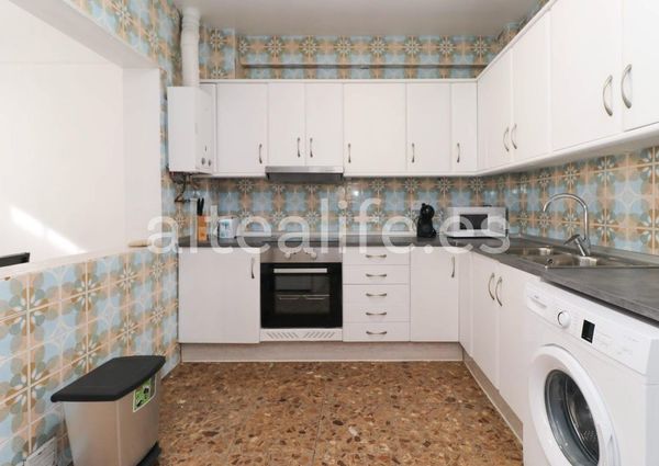 Avenida de la Nucía, Altea, Valencian Community 03590