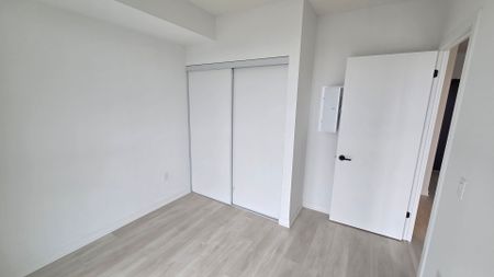 For Lease - 4878 Powers Common Unit# C808, Burlington, Ontario - Photo 3