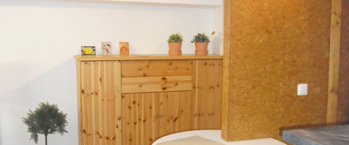 Möbliertes Cityapartment zentral gelegen Nähe Haltestelle Eifelstr. - Foto 1