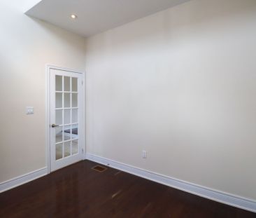 For Lease - 1330 Kestell Boulevard, Oakville, Ontario - Photo 2