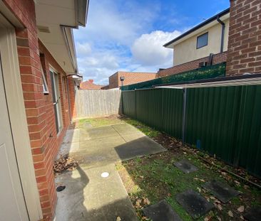 Stylish Family Home in the Heart of Glenroy! - Photo 6