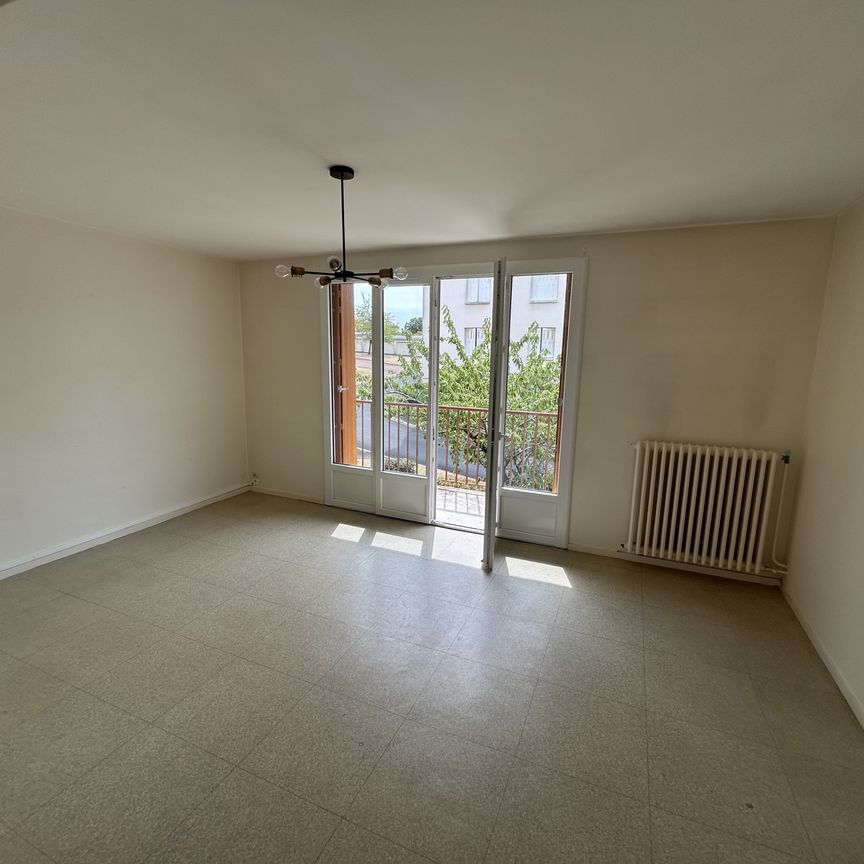 Location Appartement 4 pièces 71m² SAUMUR 49400 - Photo 1