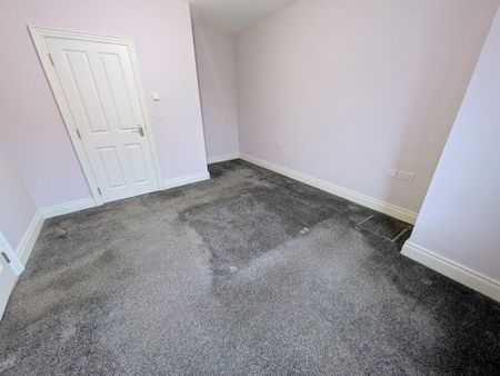 17 Lynn Hall Grove, Bangor, BT19 1LT - Photo 5