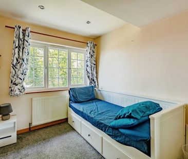 Ranmore Close, Crawley - Photo 2