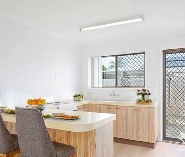 Moderna and comfortable 3 Bedroom gardening included - Photo 4