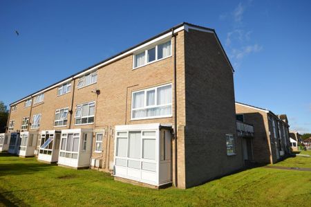 2 bedroom flat to rent - Photo 3