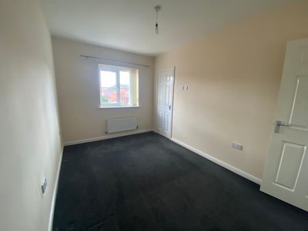 2 bedroom terraced house to rent - Photo 2