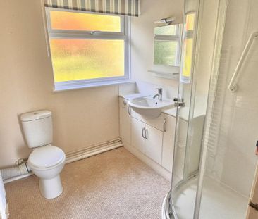 3 bedroom detached bungalow to rent - Photo 6