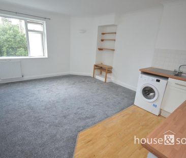 Studio to rent - Photo 3