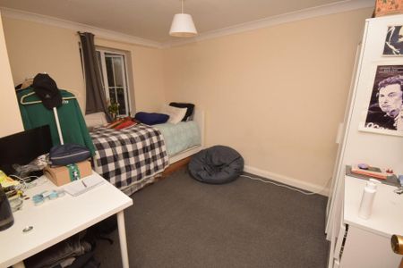 5 bedroom house to rent - Photo 2