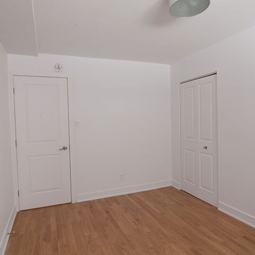760 Rue Galt - Photo 1