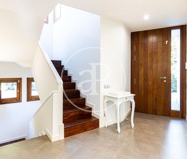 Exclusive villa for rent at the Golf Can Trabal - Photo 4