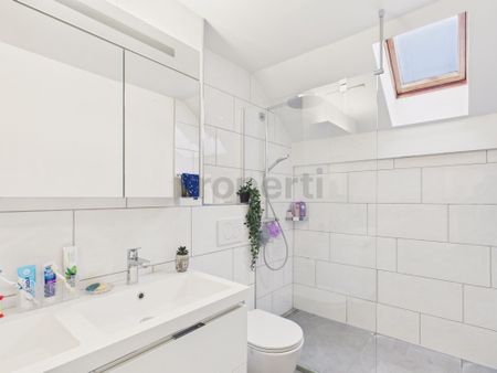 Modern 3.5-room attic apartment with balcony in Märstetten - Foto 5