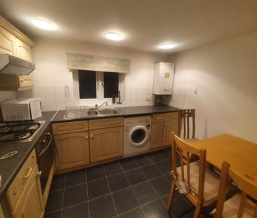 2 bedroom apartment to rent - Photo 4