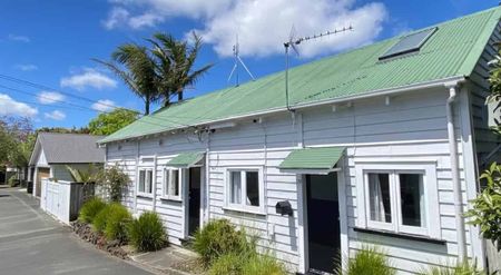 Stylish 2-Bedroom Character Gem - Photo 5