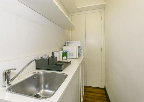 Elegant Apartment in the Heart of Rome: Between Piazza di Spagna and Via del Corso, in residence with dayluy cleaning , A/C wifi , consierge. Rif #1948