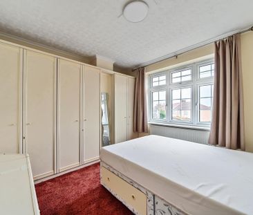 5 bedroom semi-detached house to rent - Photo 4