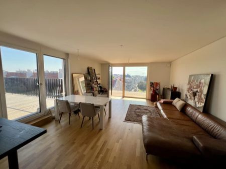 PRÄCHTIGE 4 ZIMMER-WOHNUNG - KÜCHE + 2 BÄDER + 2 TERRASSEN + FITNESSRAUM - ATTEMSGARTEN - Photo 5