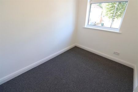 3 bedroom detached house to rent - Photo 2