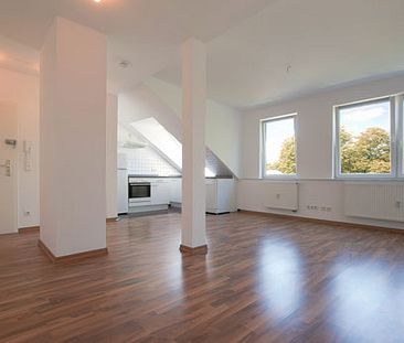 Großzügige 2-Zimmer-Wohnung mit Balkon in beliebter Wohnlage in Bockenheim - Photo 1