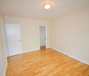 Minutes to Downtown Ottawa and uOttawa! - Photo 6