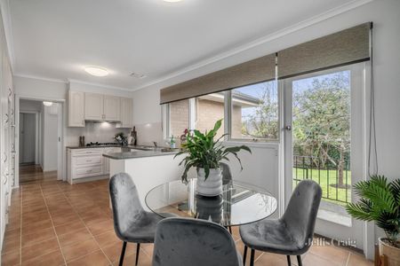 21 Murphy Road, Doncaster East - Photo 2