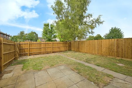 Lale Walk, Peterborough, Wittering - Photo 4