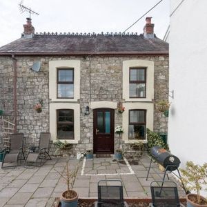 Arosfa Cottage, Ammanford, SA18 - Photo 2