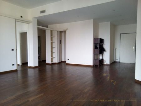 Большая четырехкомнатная квартира в Милане - Photo 2