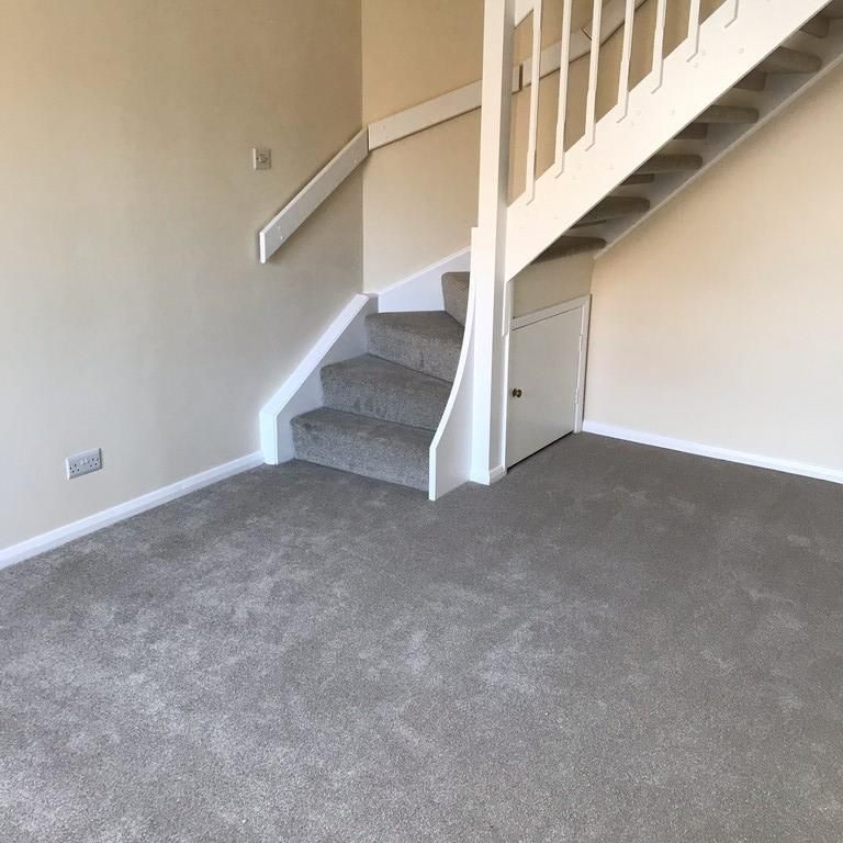 2 bedroom semi-detached house to rent - Photo 1
