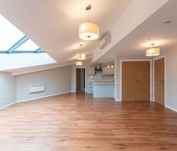 3 Bed Flat, Mann Island, L3 - Photo 1
