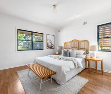 An Abundance Of Natural Light & Space - Photo 6