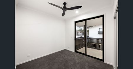 5 bedrooms, 2.5 bathrooms, double garage premium Luxury townhouse - Photo 2