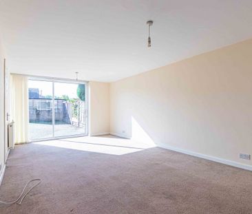 3 bed Terraced for rent - Photo 1