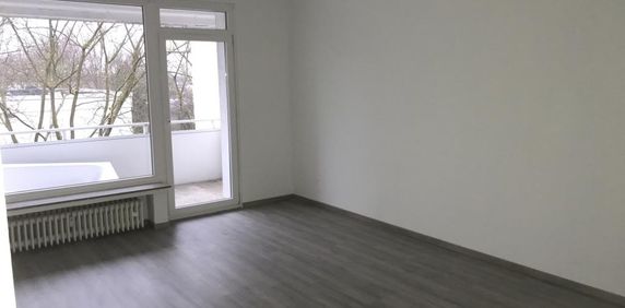 4-Zimmer-Wohnung mit Laminat in Duisburg-Neumühl - Photo 2