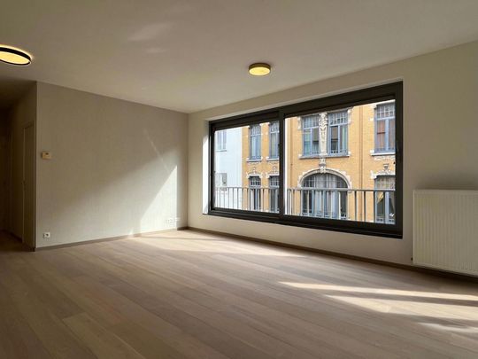Prachtig, lichtrijk appartement in hartje Antwerpen - Photo 1