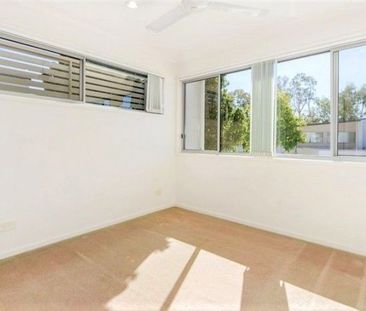 For Rent â Modern 3-Bedroom Townhouse Next to Boondall Park - Photo 2