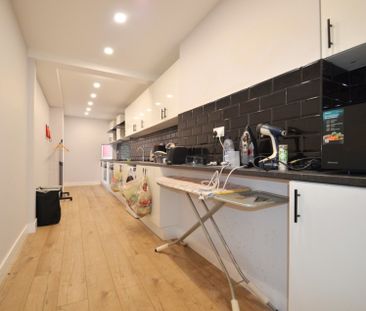 1 bedroom Property to rent - Photo 3