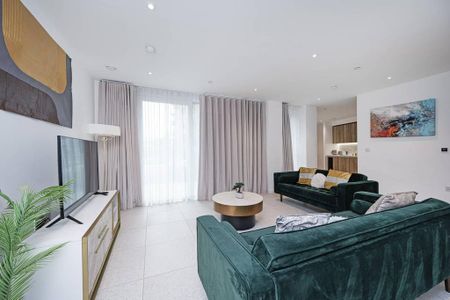 3 bedroom flat to rent - Photo 3