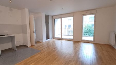 location Appartement F2 DE 49.22m² À CLICHY - Photo 2