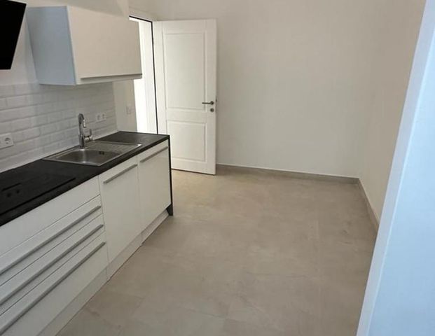 Charmante, luxuriös modernisierte 1-Zimmer-Wohnung - Photo 1