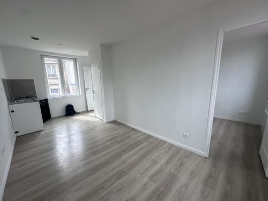 Location Appartement 2 pièces 28m² CAMBRAI 59400 - Photo 1