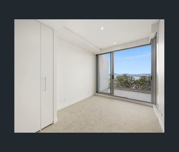 Elevate your lifestyle with luxe living at the Scenic complex - Photo 1