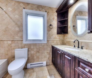 Maison à étages à louer - Laval (Chomedey) (Carrefour Saint-Martin) - Photo 4